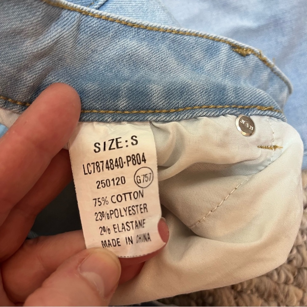 Luvamia Light Wash High Rise Straight Leg Jeans Size S| 28" Inseam Mom Jeans. - Picture 9 of 10
